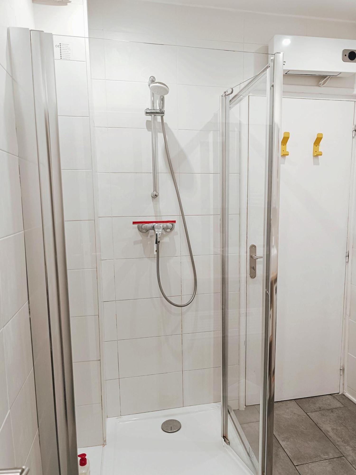 Apartament Grand 2 Pieces Renove Climatise, Vieil Antibes, Proche Port Zewnętrze zdjęcie