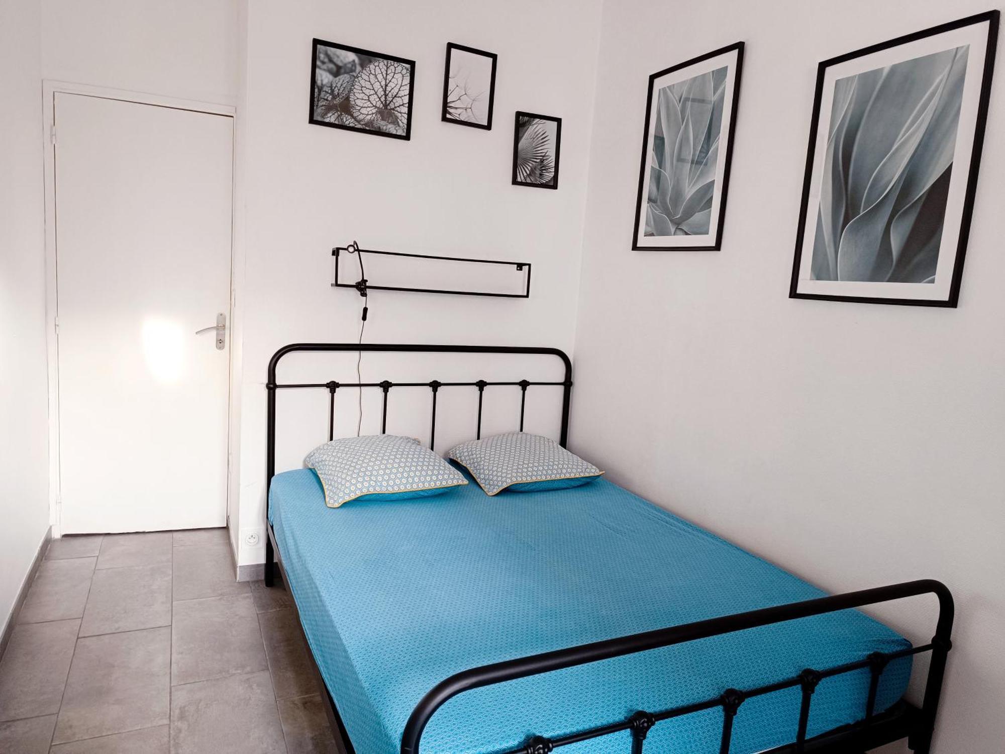 Apartament Grand 2 Pieces Renove Climatise, Vieil Antibes, Proche Port Zewnętrze zdjęcie