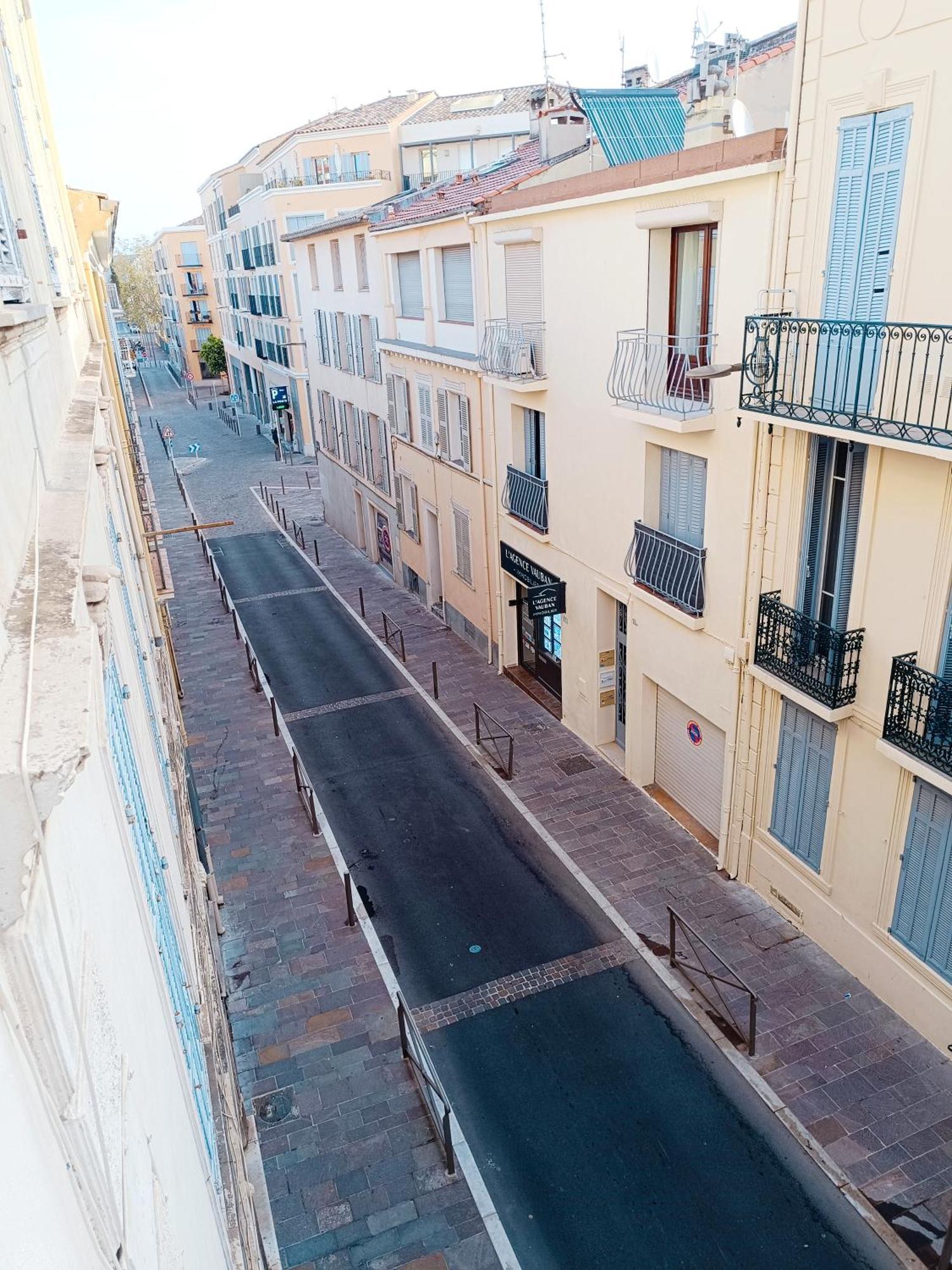 Apartament Grand 2 Pieces Renove Climatise, Vieil Antibes, Proche Port Zewnętrze zdjęcie
